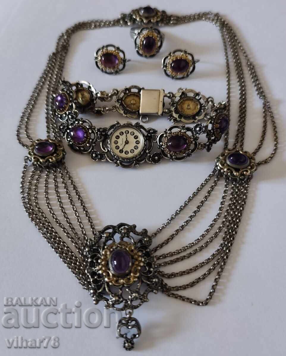 FOARTE FRUMOS set din argint cu ametist - colier, ceas, inel cu preț € 799.99 | 1564.65 BGN
