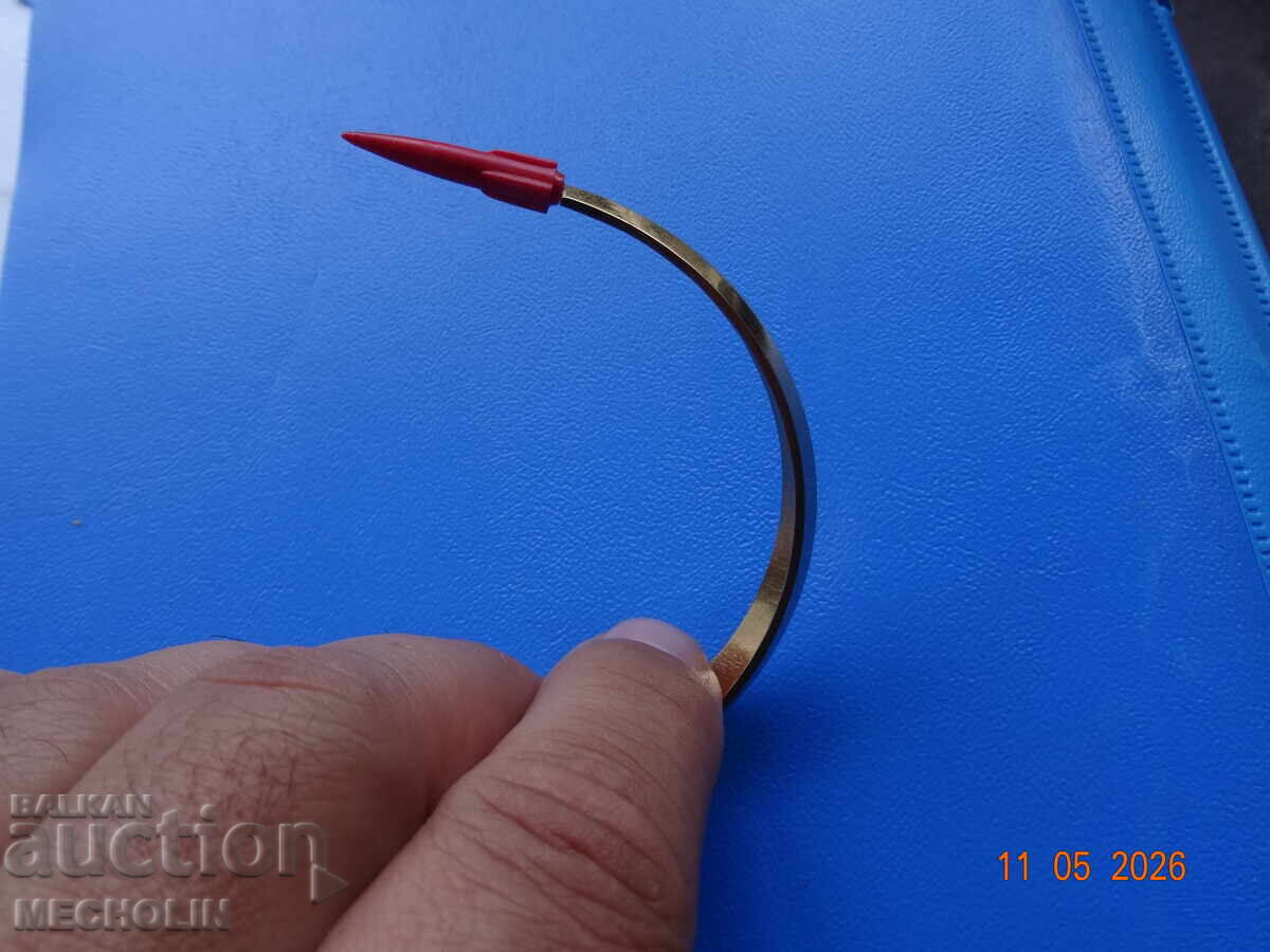 Delivery of ORIGINAL PARTS FOR RUSSIAN ALARM CLOCK GLOBUS SLAVA RAKETA