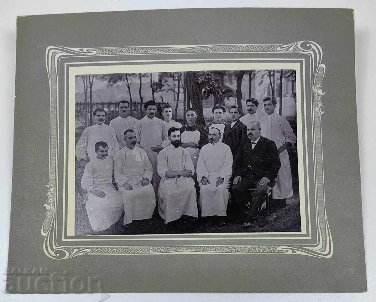 ÎNCEPUTUL SEC. XX MEDICI MEDIC POZĂ FOTOGRAFIE CARTON ÎNCEPUTUL SEC. XX MEDICI MEDIC POZĂ FOTOGRAFIE CARTON