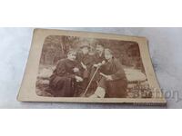 Снимка София Четирима войници в двора на Ал. болница 1917