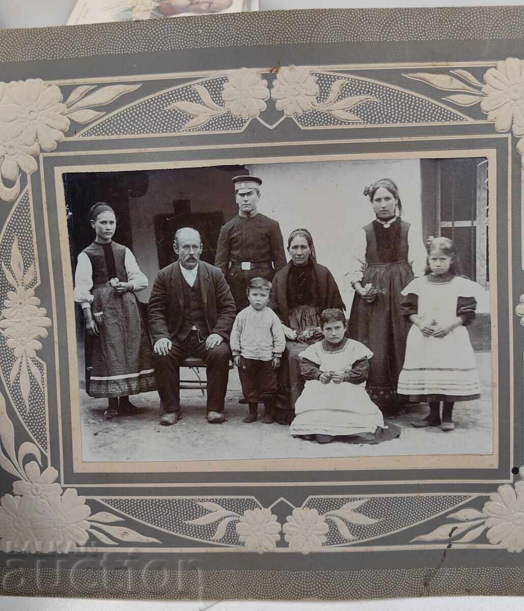 ÎNCEPUTUL SECOLULUI XX PORT STIL FAMILIAL FOTOGRAFIE CARTON cu preț € 35.00 | 68.45 BGN