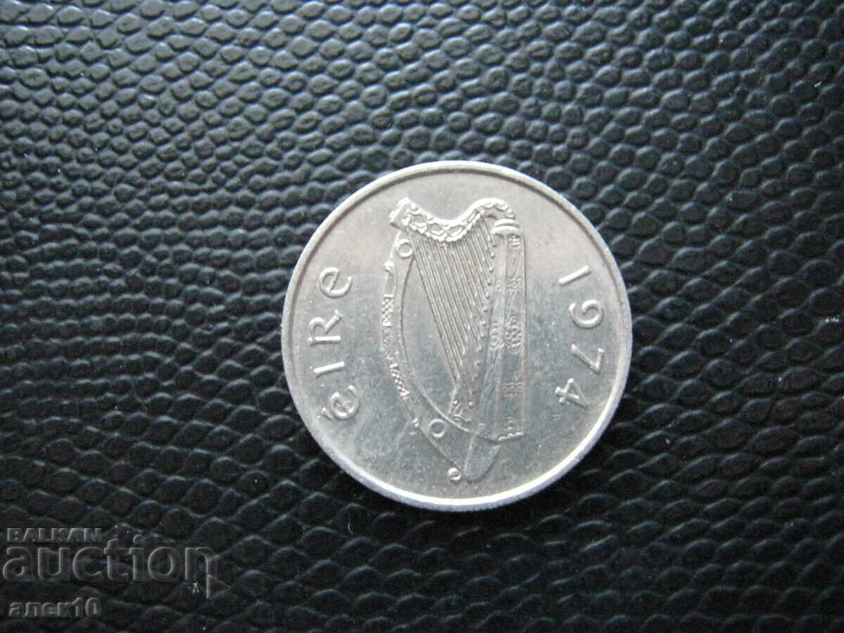 Ιρλανδία 5 πένες 1974 με τιμή € 0.15 | 0.29 BGN Ιρλανδία 5 πένες 1974 με τιμή € 0.15 | 0.29 BGN