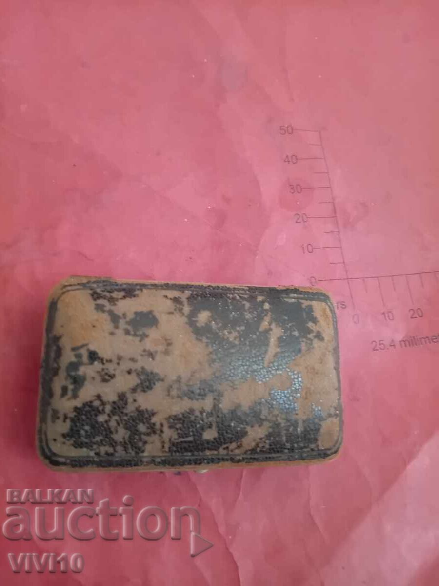 Licitație Muștiuc vechi, chihlimbar Licitație Muștiuc vechi, chihlimbar