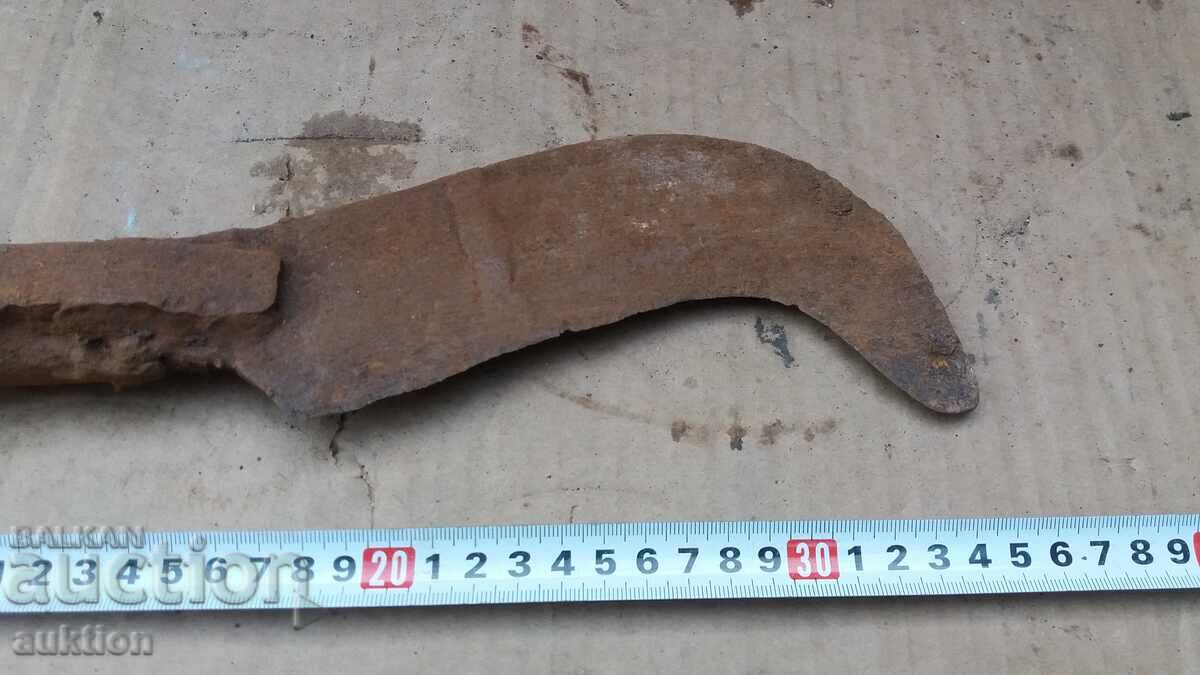 TŬRNOKOP, SEKIRA, BRADVA OT VŬZROZHDENSKIYA PERIOD, MASIVNI cu preț € 4.99 | 9.76 BGN