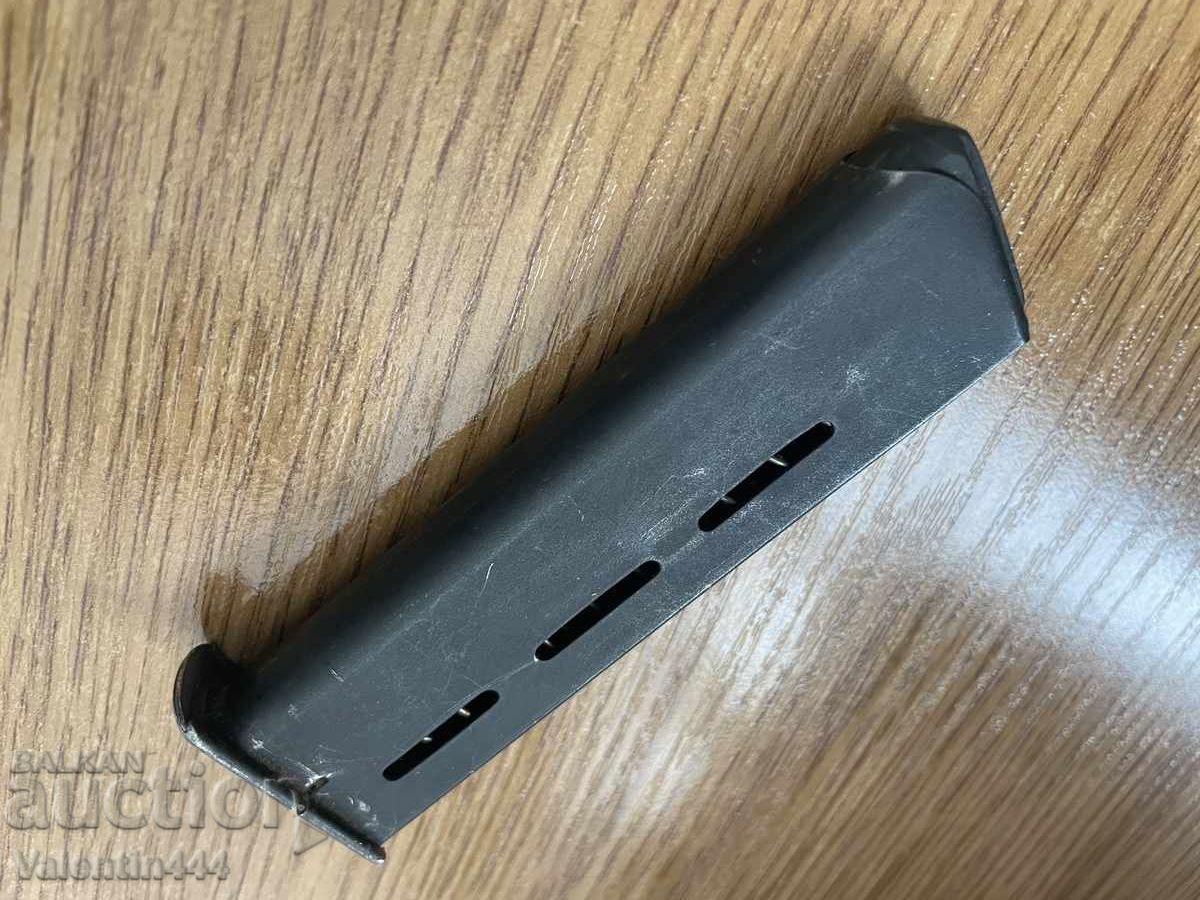 Încărcător pentru pistol "CZ - 27", cal. 7,65mm - 5 Încărcător pentru pistol "CZ - 27", cal. 7,65mm - 5