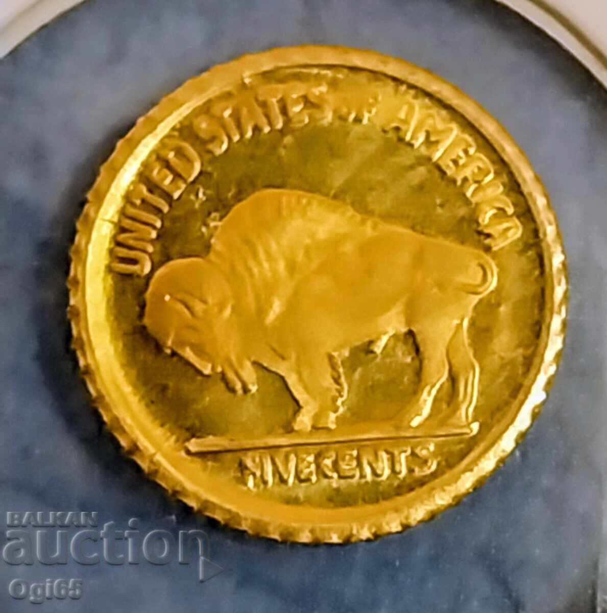 Mini monede comemorative aurite, reproducere a unor piese celebre în lume