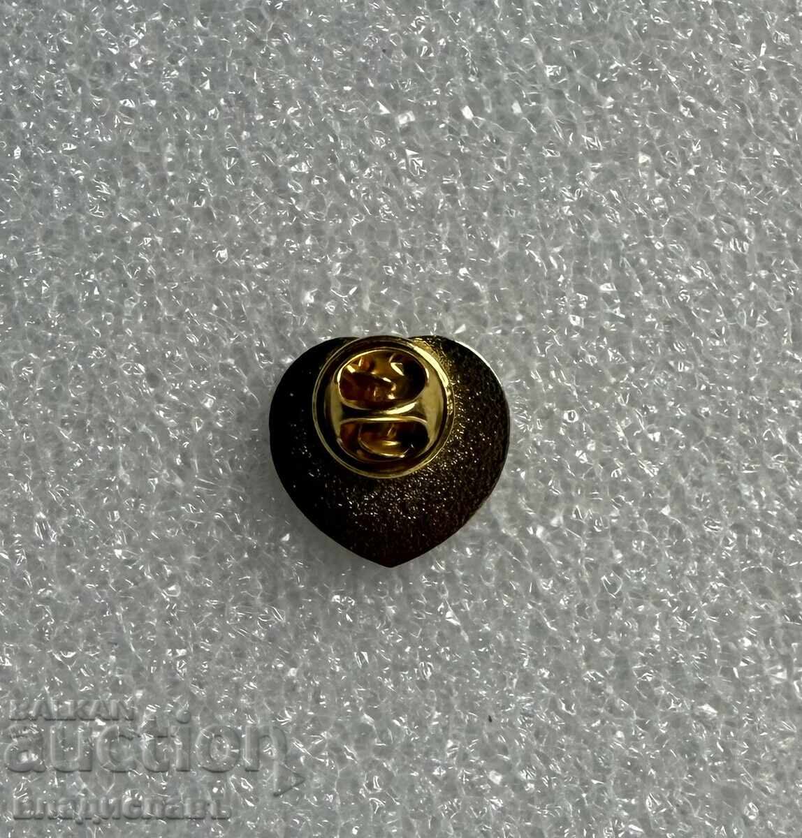 insignă fotbal Scoția Clubul de Fotbal HEARTS cu preț € 25.00 | 48.90 BGN