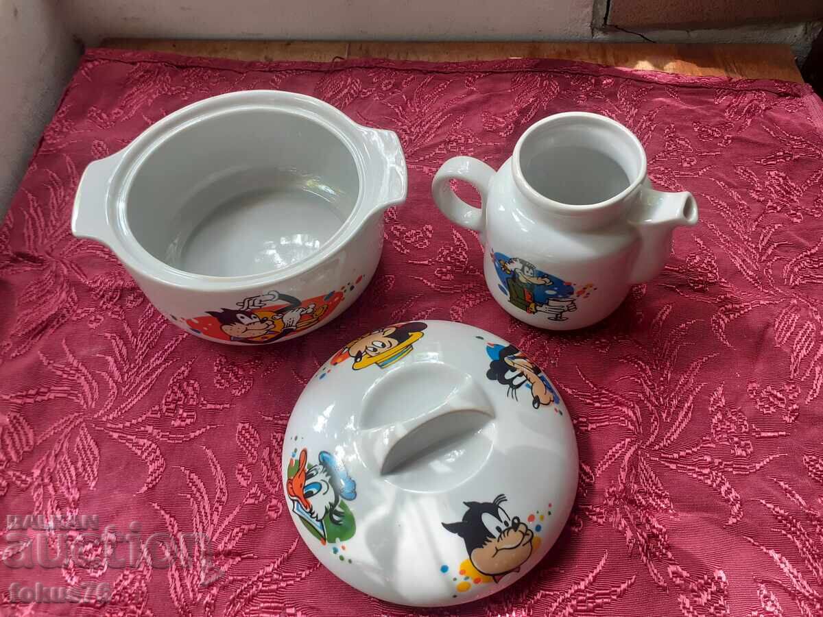 Set de ceainic și supieră din porțelan bulgăresc pentru copii cu preț € 39.00 | 76.28 BGN Set de ceainic și supieră din porțelan bulgăresc pentru copii cu preț € 39.00 | 76.28 BGN