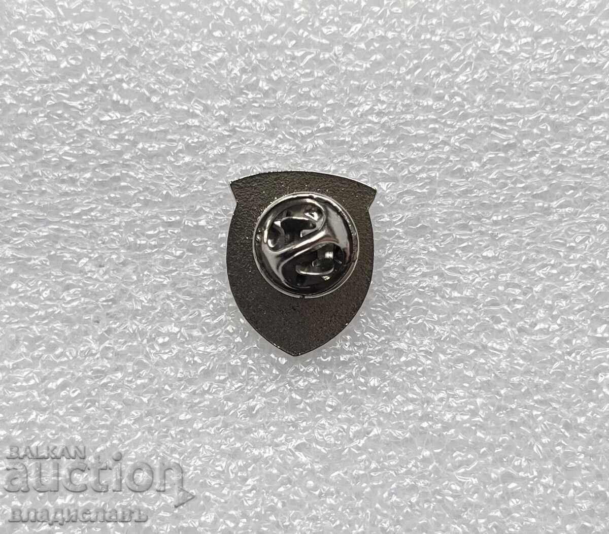 Insignă fotbal Portugalia Clubul de Fotbal SANTA CLARA cu preț € 20.00 | 39.12 BGN Insignă fotbal Portugalia Clubul de Fotbal SANTA CLARA cu preț € 20.00 | 39.12 BGN