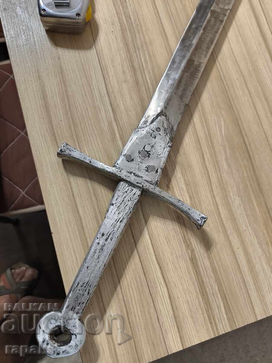 Sabie fără teacă, masivă, sabie de cavaler cu preț € 50.00 | 97.79 BGN