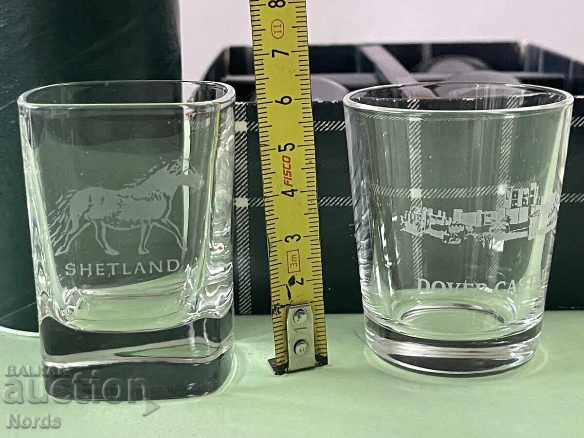 Lot of cups in a box - 5