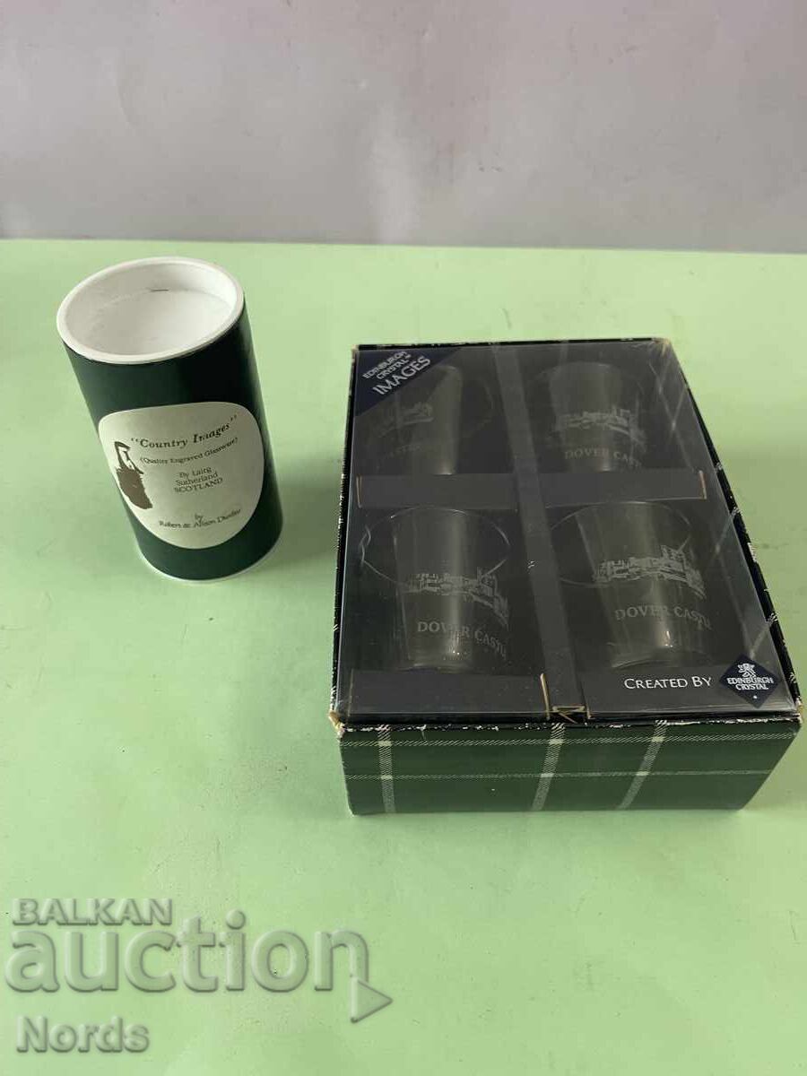 Lot of cups in a box