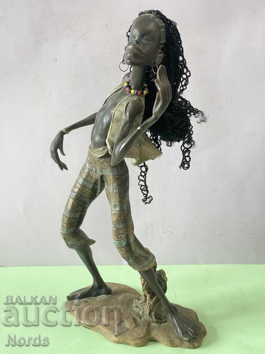 Figurină africană The Leonardo Collection cu preț € 0.01 | 0.02 BGN