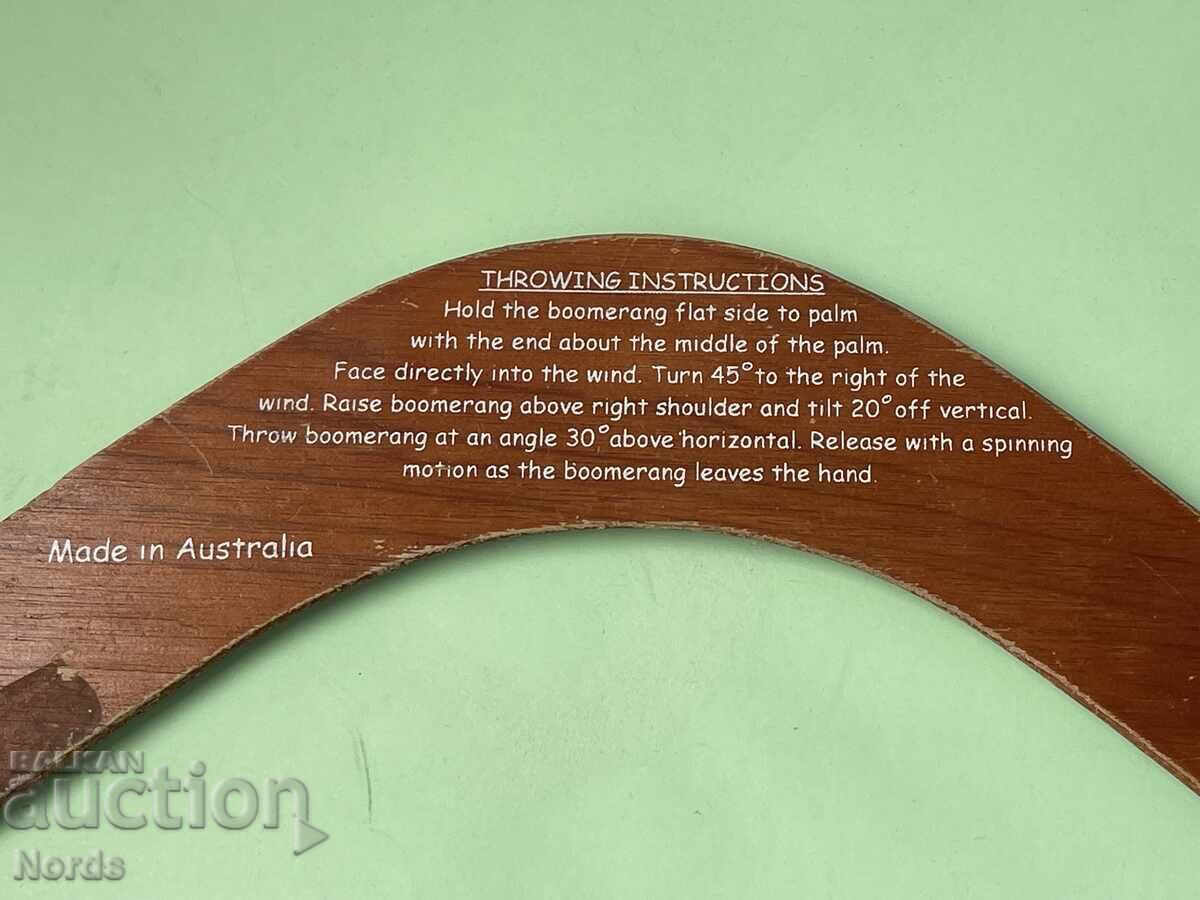 Delivery of Australian wooden boomerang