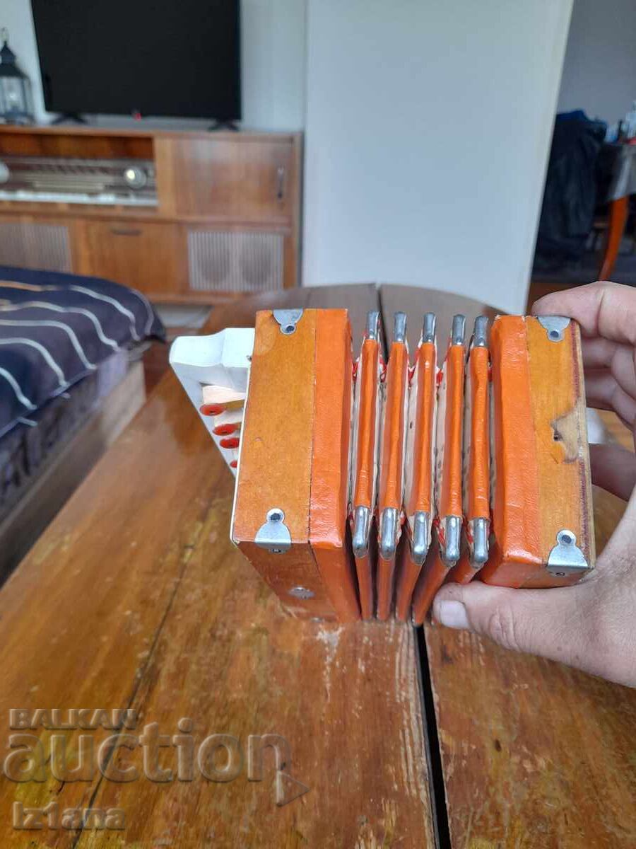 Old children's accordion - 6