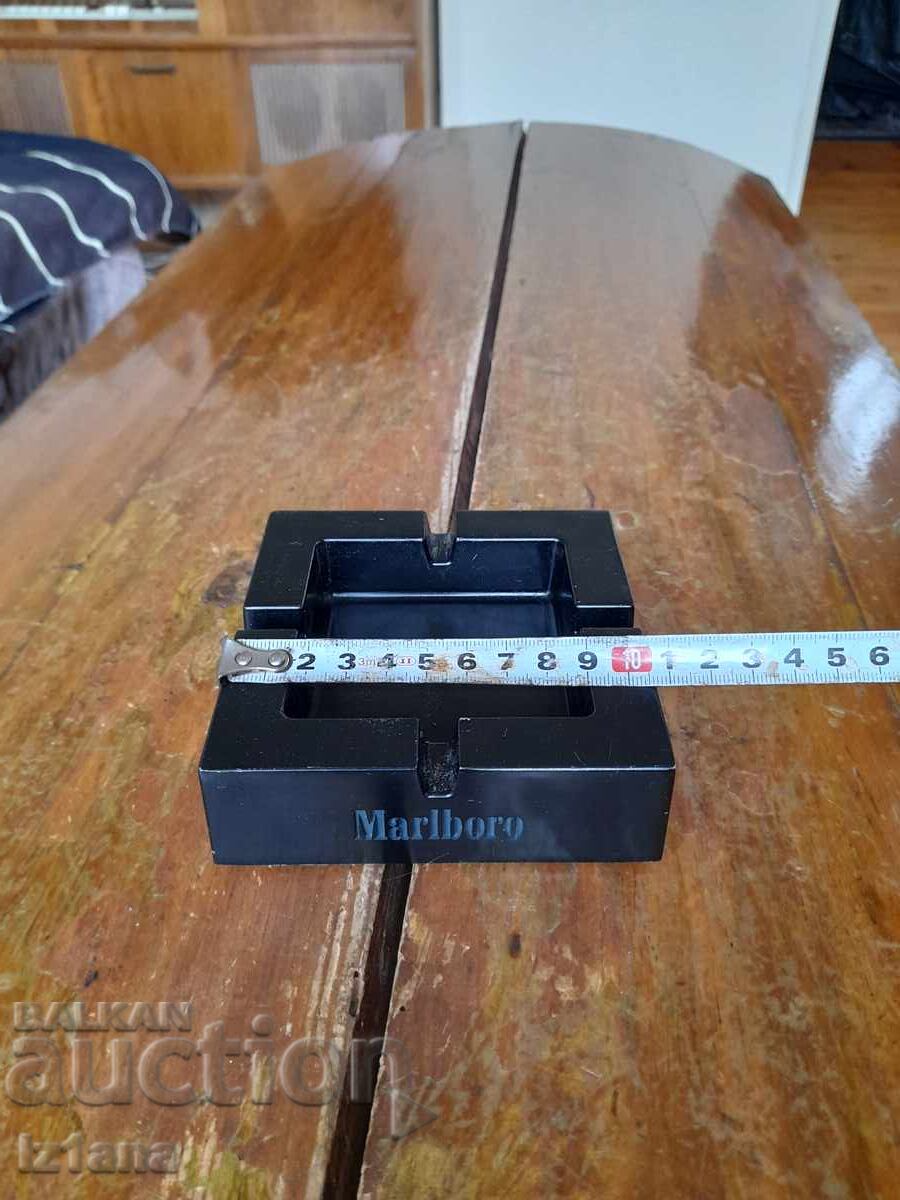 Livrarea scrumieră veche Marlboro