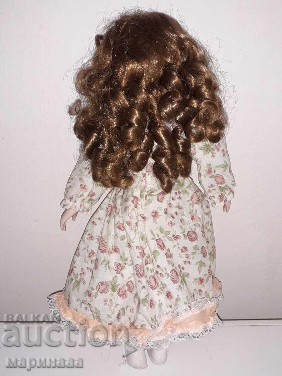 Auction  DOLL. PORCELAIN