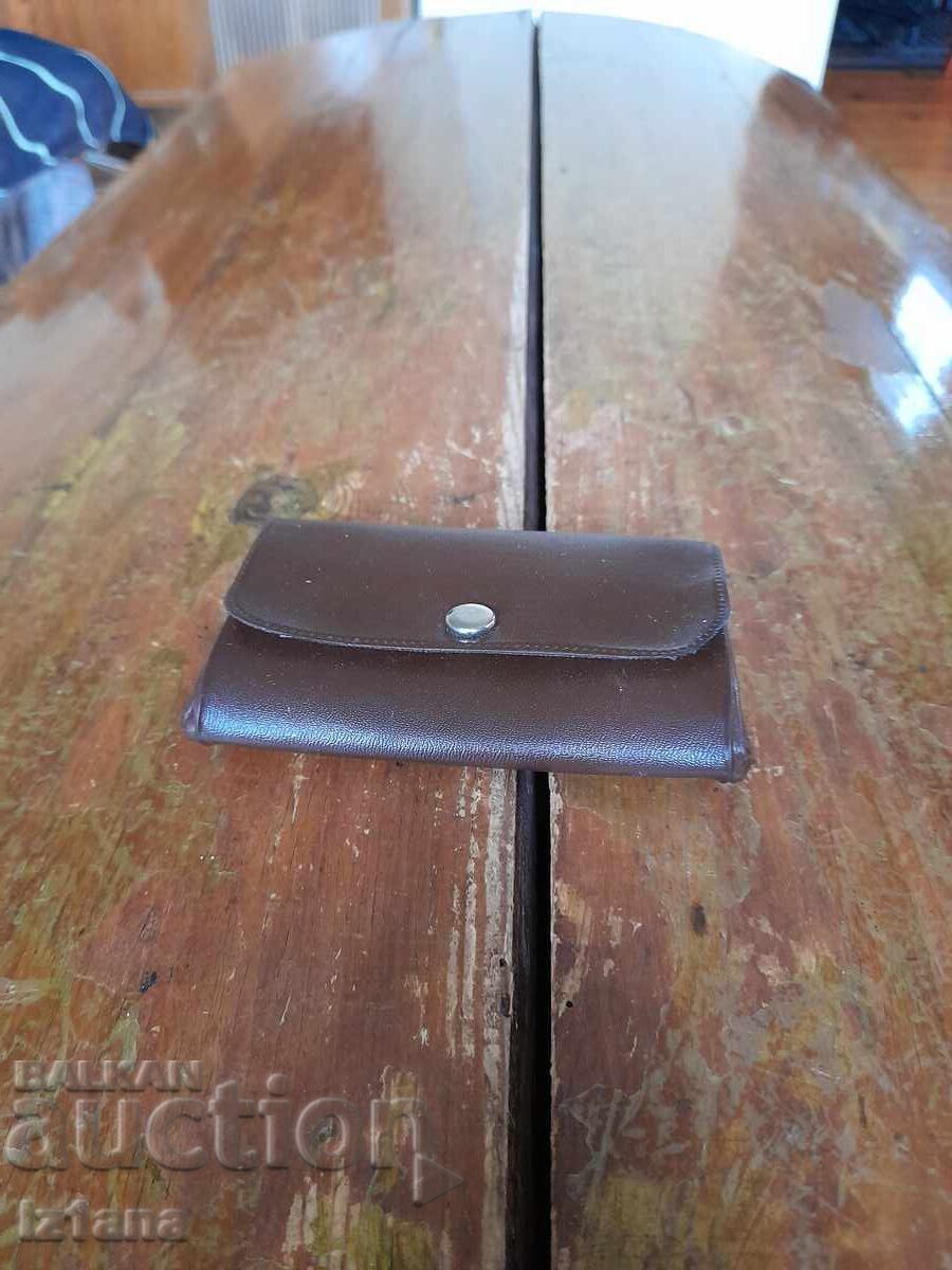Portofel vechi de damă