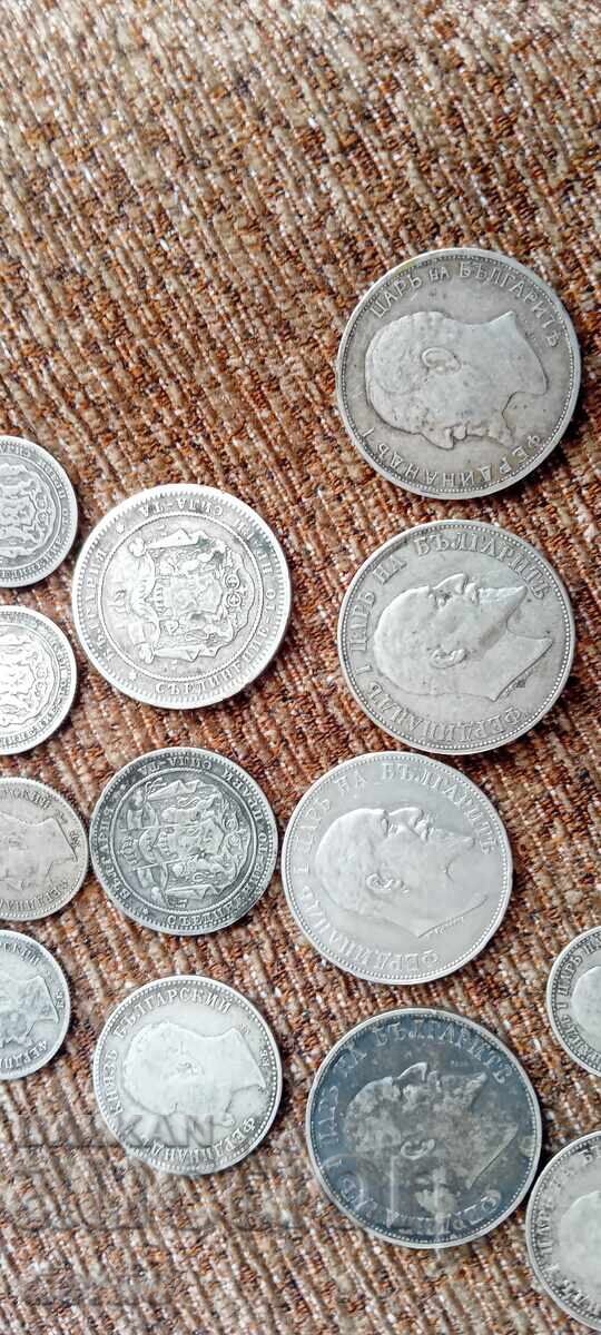 Collection of 19 silver royal coins - 8
