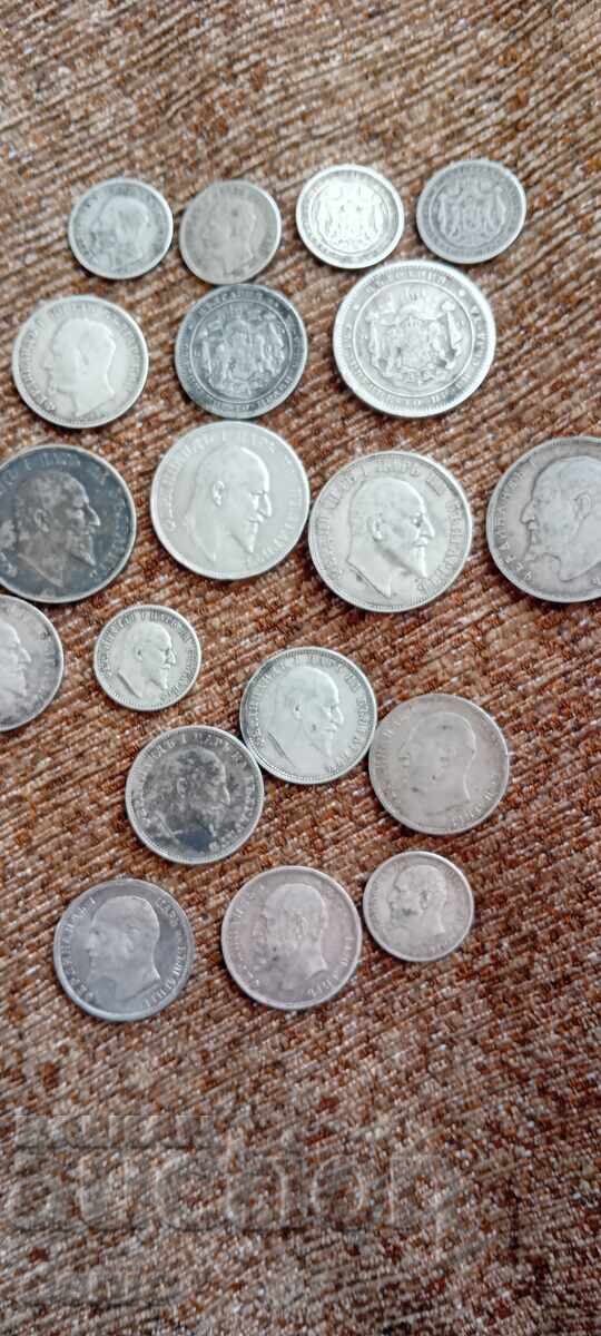 Collection of 19 silver royal coins - 11