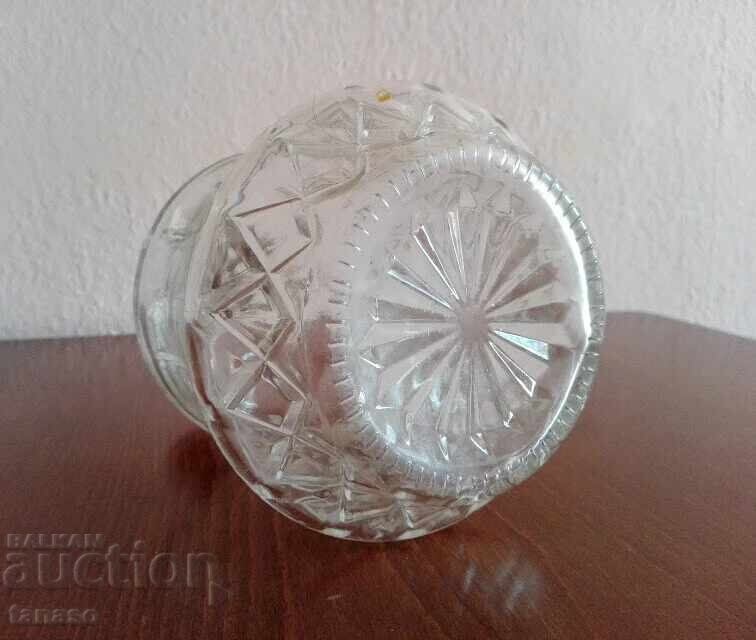 Licitație Carafă veche din sticlă transparentă cu dop – 22 cm Licitație Carafă veche din sticlă transparentă cu dop – 22 cm