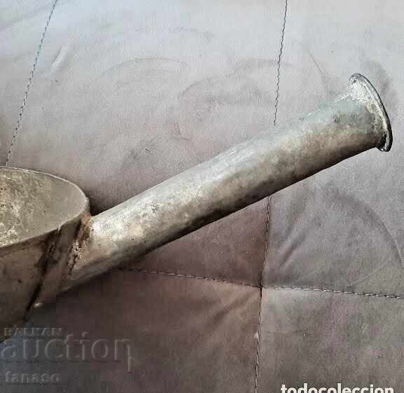 Παράδοση Παλιά μεταλλική κατσαρόλα, μπολ, κουτάλα – 19 εκ