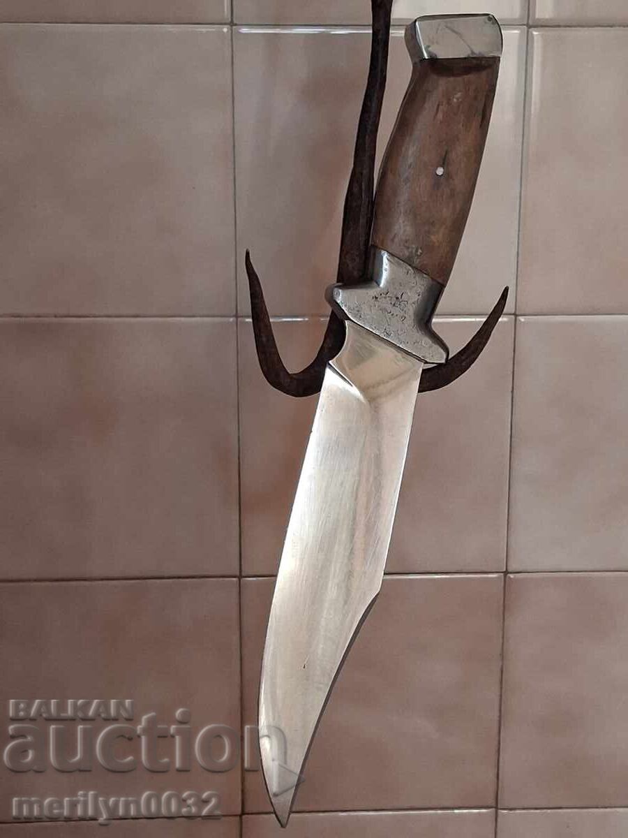Auction Tourist knife with sheath Auction Tourist knife with sheath