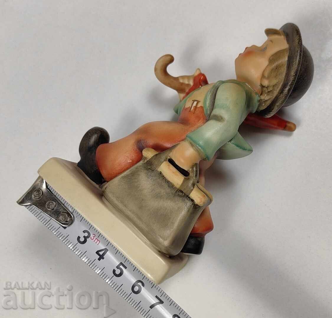 GOEBEL FIGURINĂ DE PORȚELAN COLECȚIONABILĂ MARCATĂ cu preț € 10.00 | 19.56 BGN