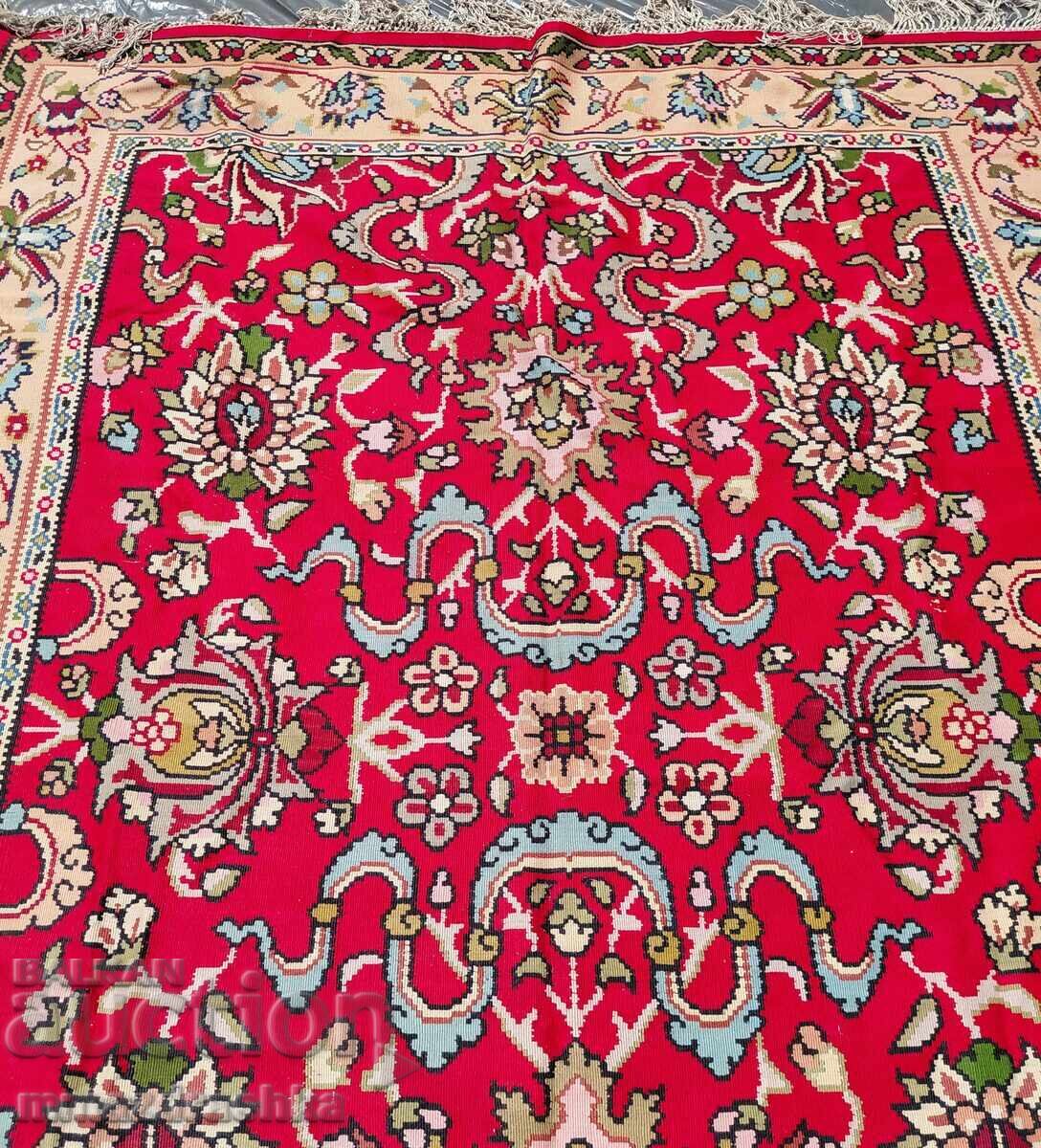 Аукцион Котленски килим 310х230 см
