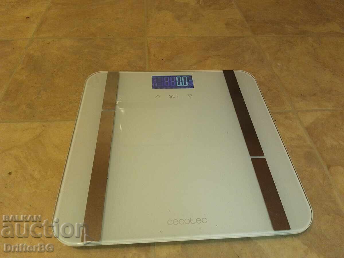 Scale with extra features, up to 180kg, Spain