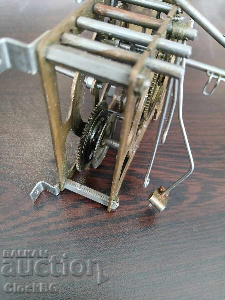 Δημοπρασία Vintage γερμανικός μηχανισμός ρολογιού