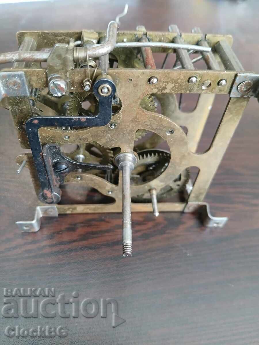 Παράδοση Vintage γερμανικός μηχανισμός ρολογιού