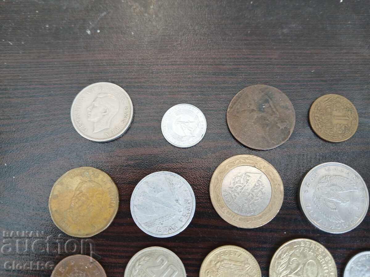 Όμορφη συλλογή από διάφορα παλιά και vintage νομίσματα με τιμή € 75.00 | 146.69 BGN