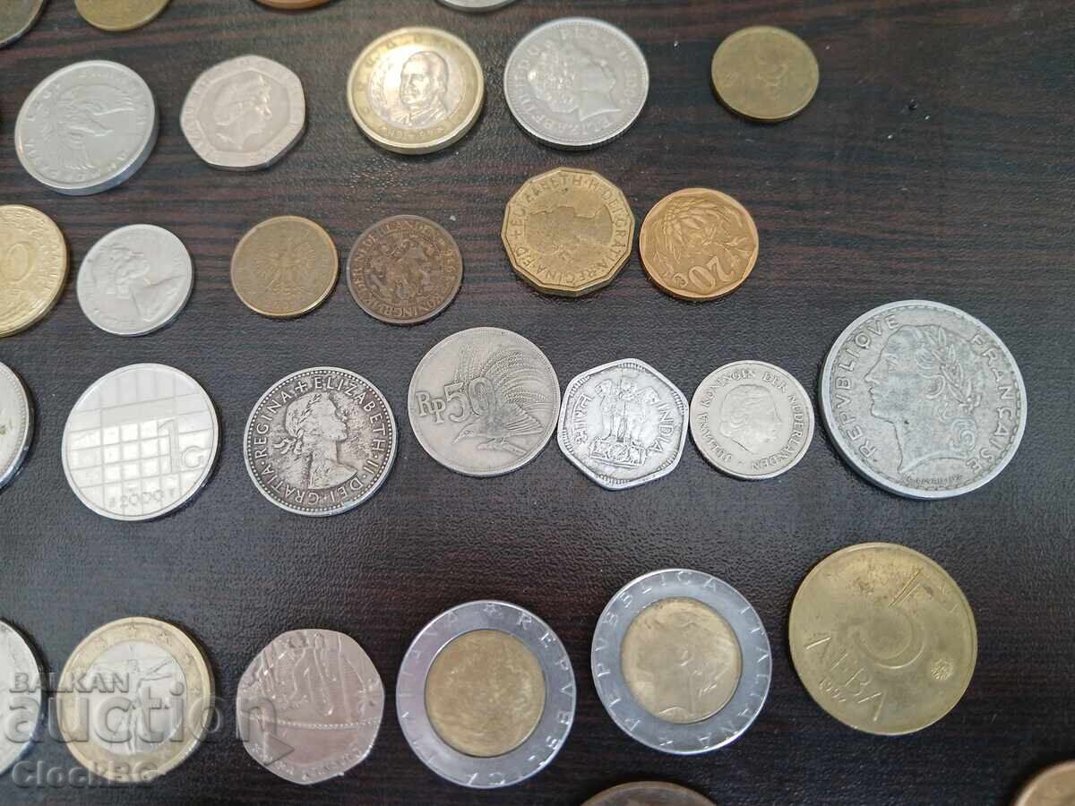 Όμορφη συλλογή από διάφορα παλιά και vintage νομίσματα