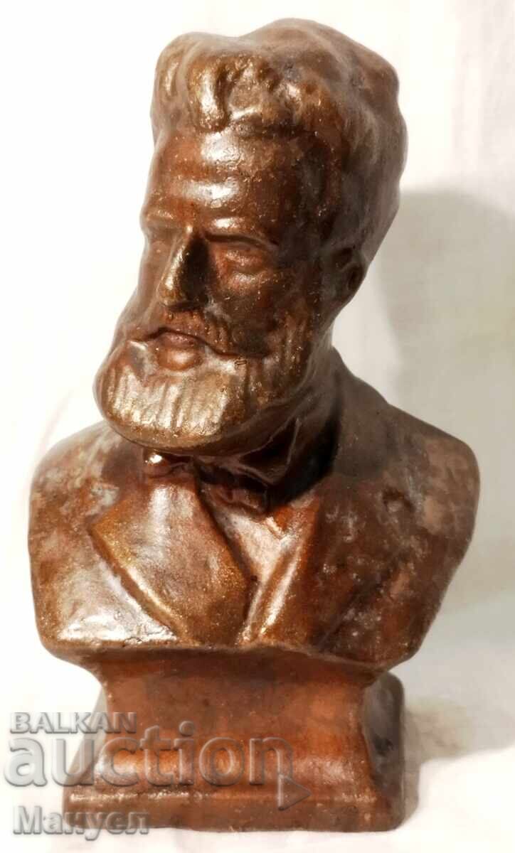 Παλιά γλυπτό, προτομή του Χρίστο Μπότεφ