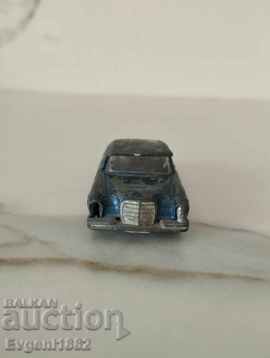 Licitație Mercedes 300 SE Matchbox fabricat în Bulgaria Machboks Kolichka