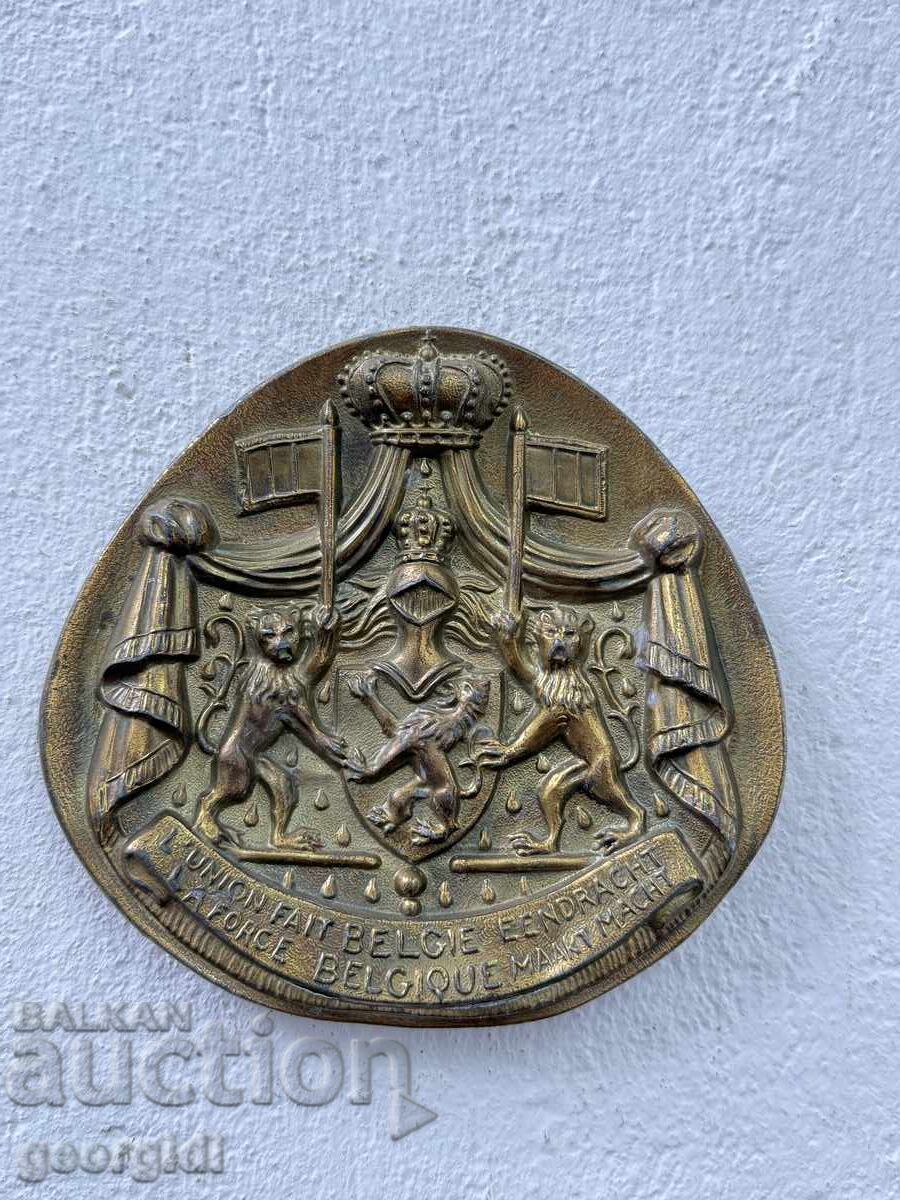 Plachetă metalică cu stema regală oficială a Belgiei. Nr. 8170
