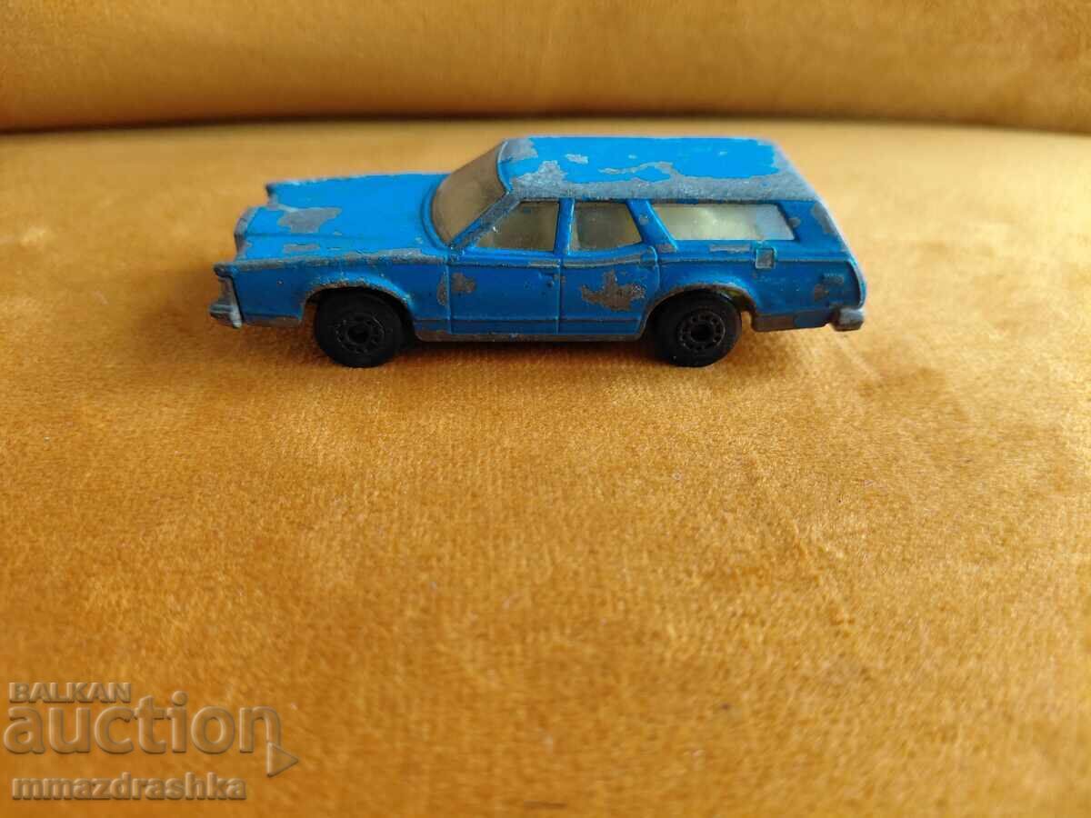 Matchbox Superfast No. 74 Cougar Villager Stroller Bulgaria