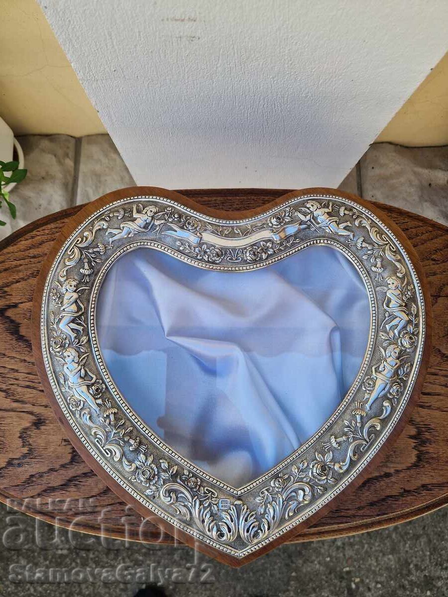 Cutie unică din lemn cu feronerie din argint cu preț € 148.00 | 289.46 BGN
