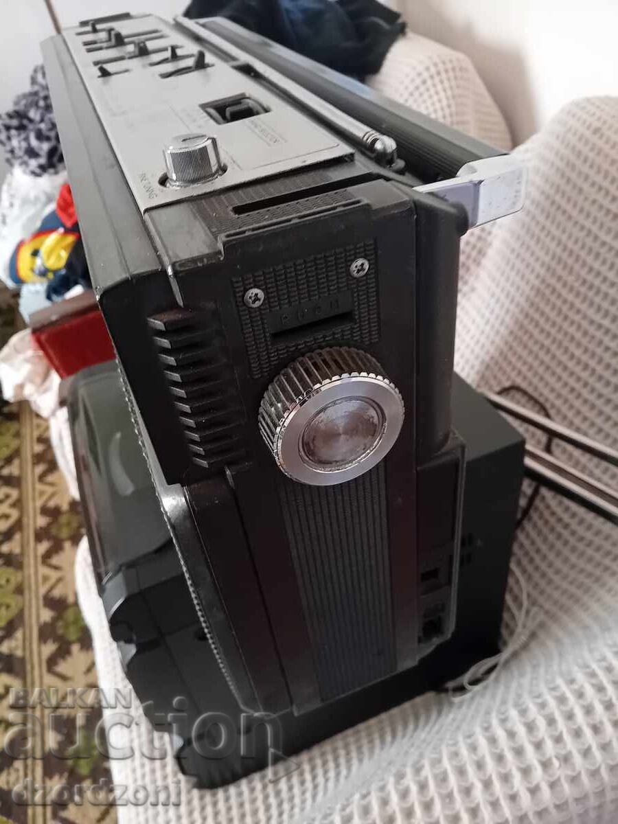 Delivery of Radio cassette player. JVC RC 636L