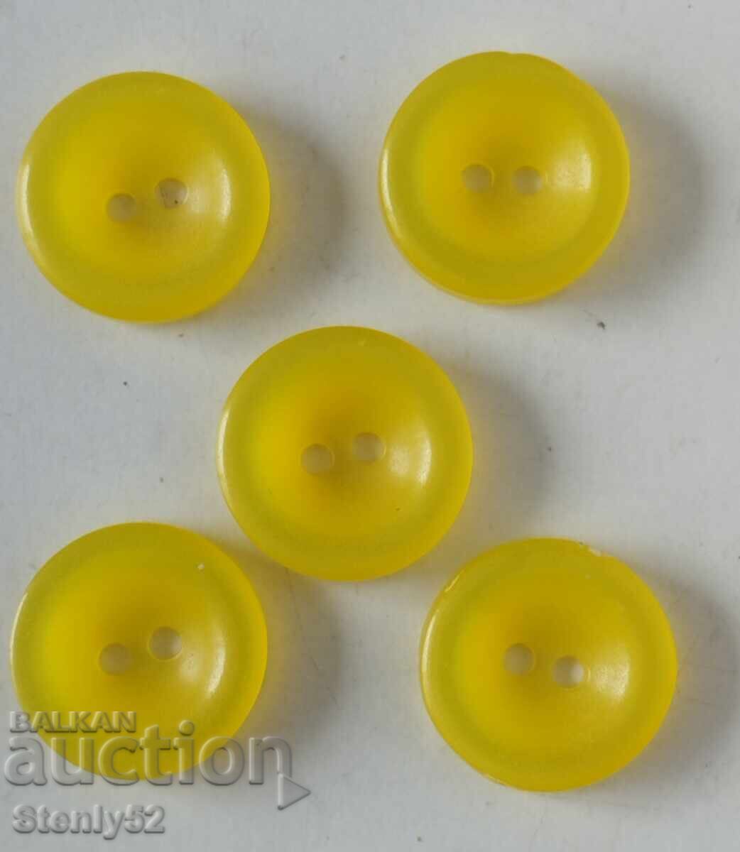 5 pcs plastic buttons with a diameter of 2.2 cm