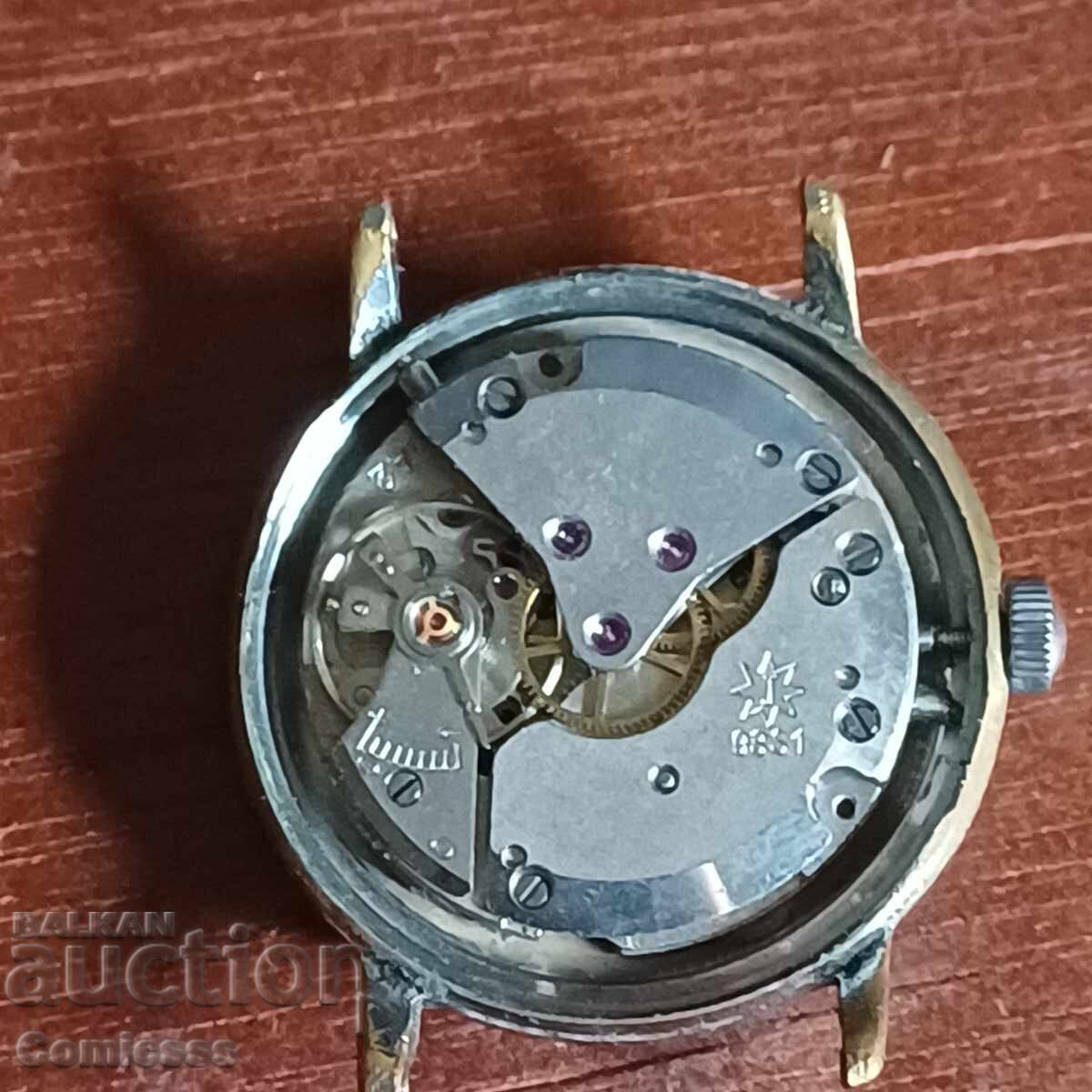 Часовник Junghans