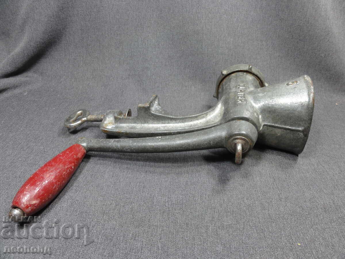 Delivery of BZC STAR RETRO MEAT MACHINE MEAT GRINDER JUPITER NO. 5 JUPITER