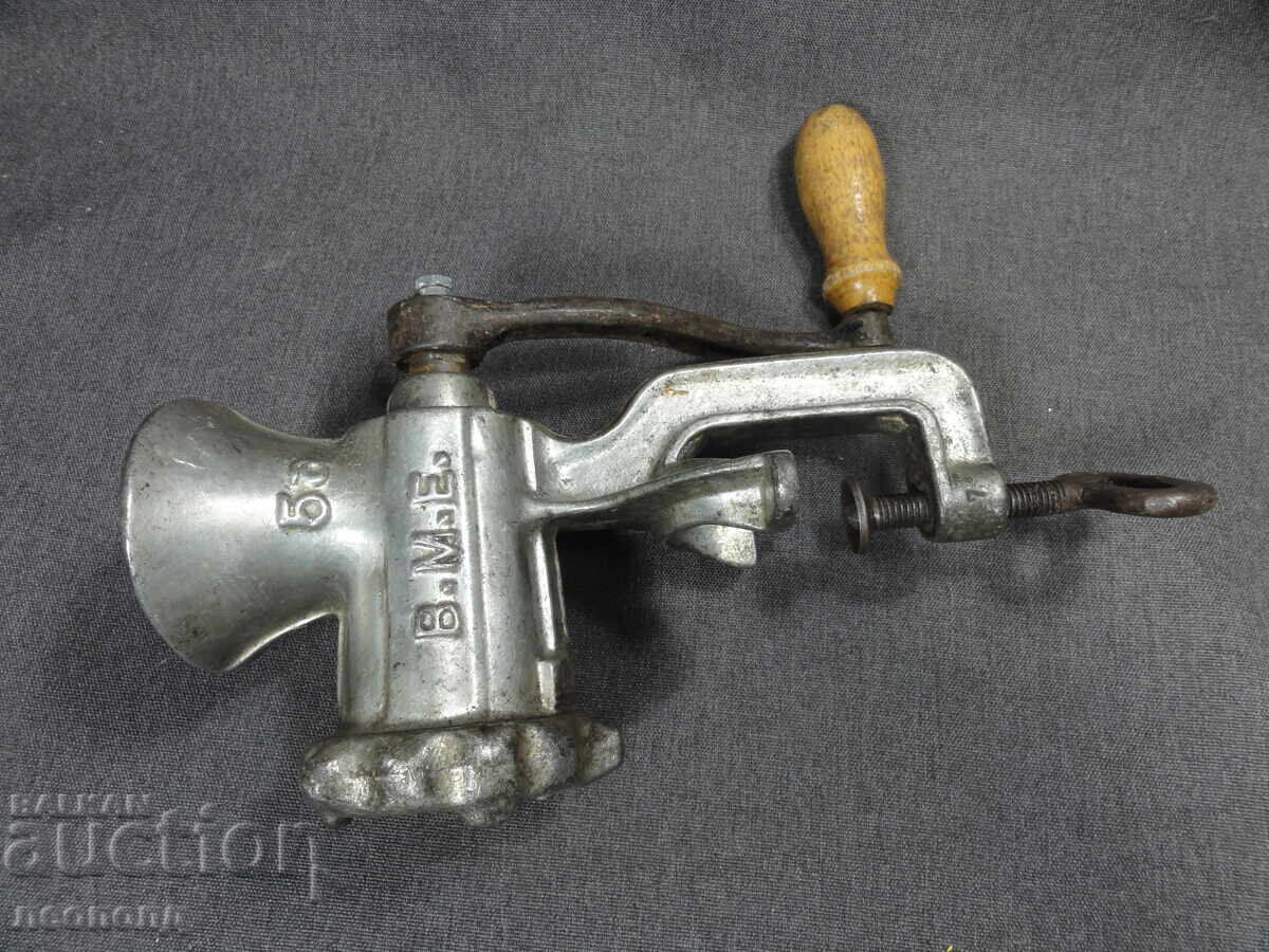 BZC VINTAGE RETRO MEAT GRINDER MEAT MINCER B.M.E. 5