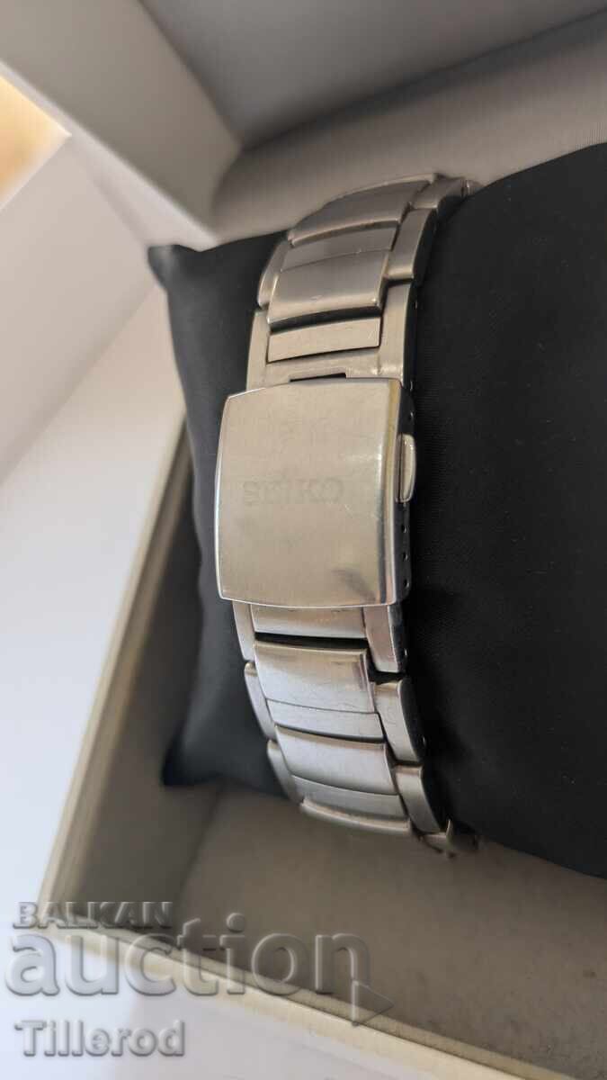 Livrarea Cultul Seiko Sportura Kinetic Chronograph (7L22-0AS0)