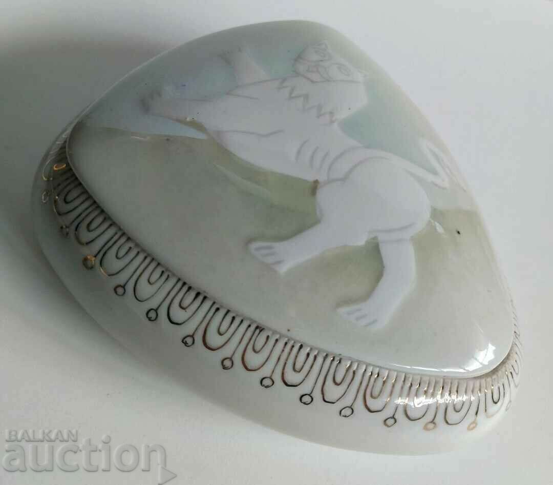 SOC BULGARIAN PORCELAIN JEWELRY BOX WITH LION CAP - 5