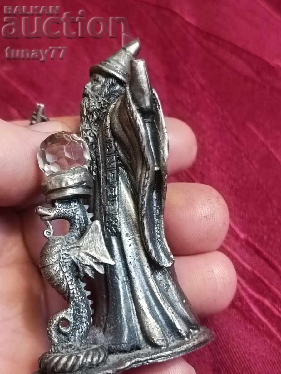 Figurină medalie vintage cu marcaj, destul de grea cu preț € 10.00 | 19.56 BGN Figurină medalie vintage cu marcaj, destul de grea cu preț € 10.00 | 19.56 BGN