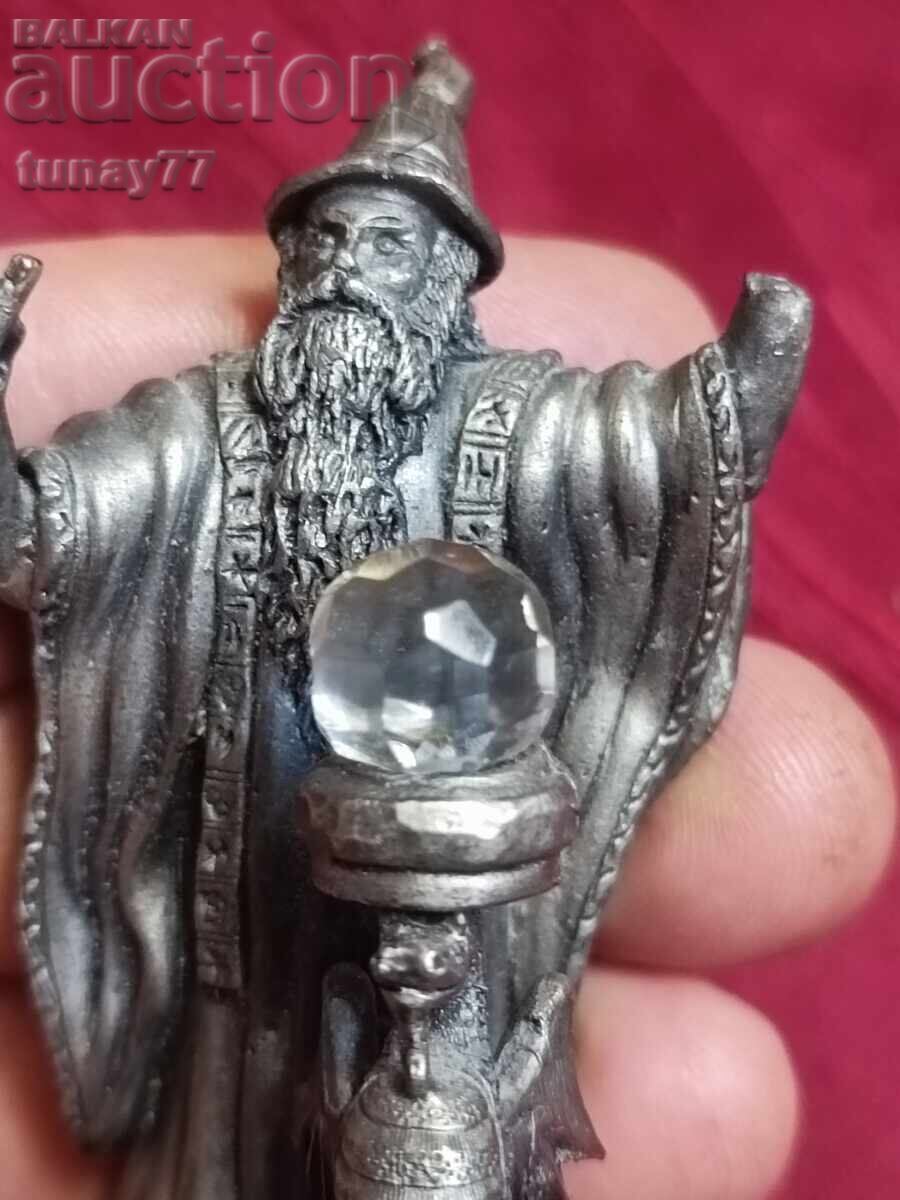 Licitație Figurină medalie vintage cu marcaj, destul de grea Licitație Figurină medalie vintage cu marcaj, destul de grea