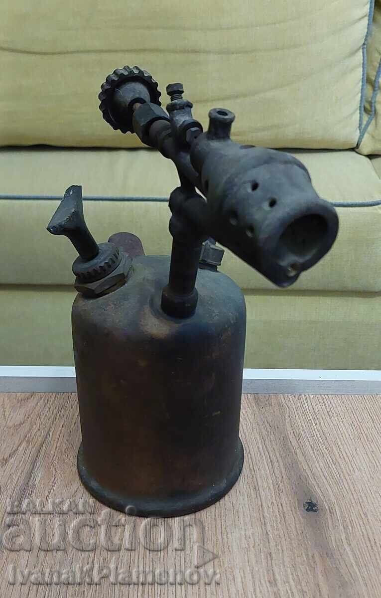 Vintage socialist-era bronze gasoline burner for connoisseurs with price € 18.00 | 35.21 BGN Vintage socialist-era bronze gasoline burner for connoisseurs with price € 18.00 | 35.21 BGN