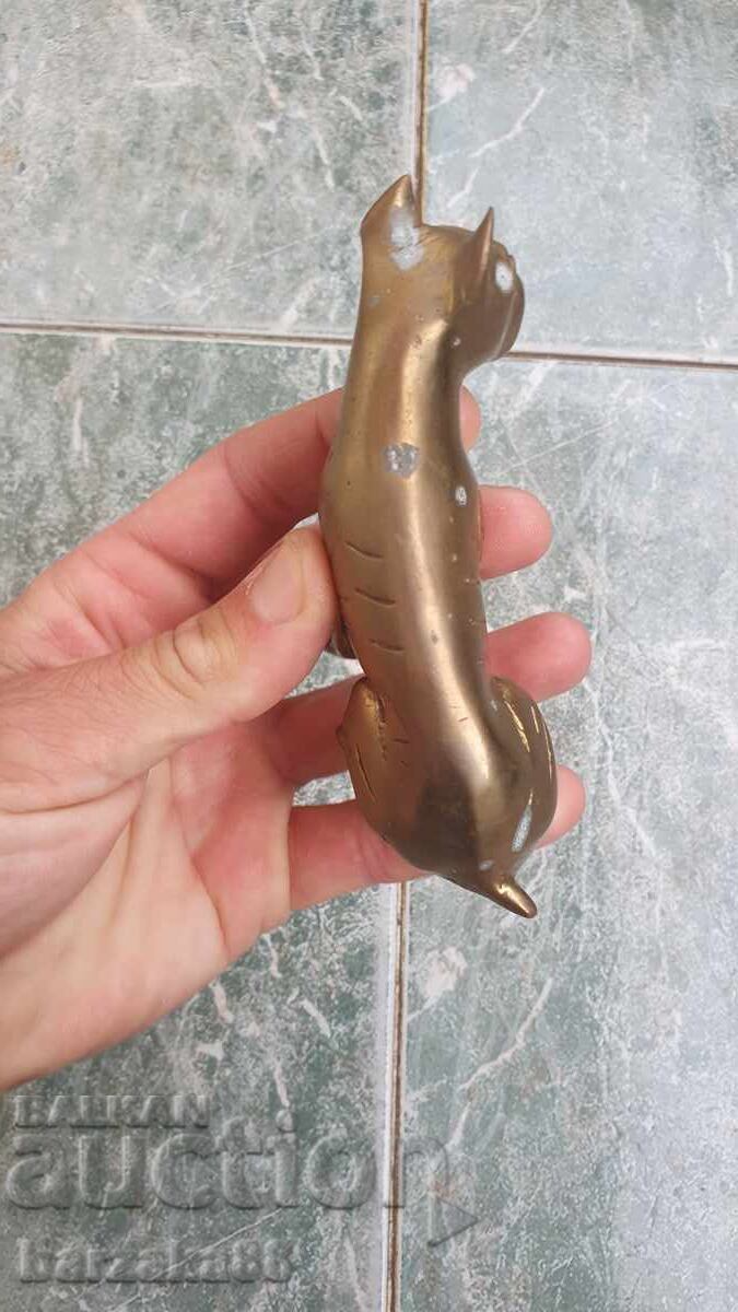 Παράδοση Μπρούτζινο σκυλί Μπόξερ